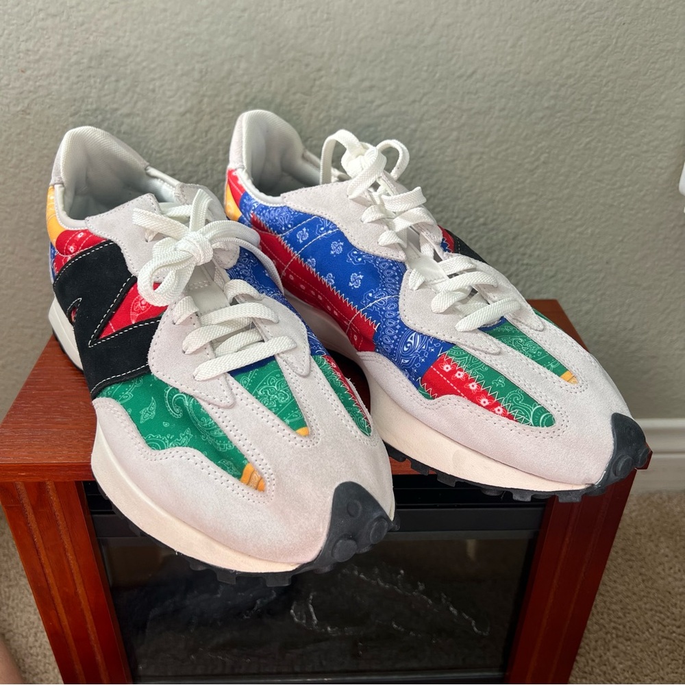New Balance x Shoe Palace 327 Unity Patchwork Bandana - Picture 5 of 10